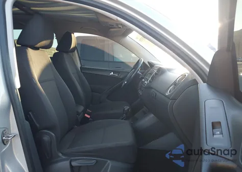 2013 Volkswagen Tiguan S z USA, uszkodzony, nr VIN WVGAV7AX6DW547587